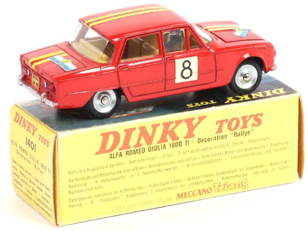 Lot 484 - DINKY TOYS (FRANCE) (1)