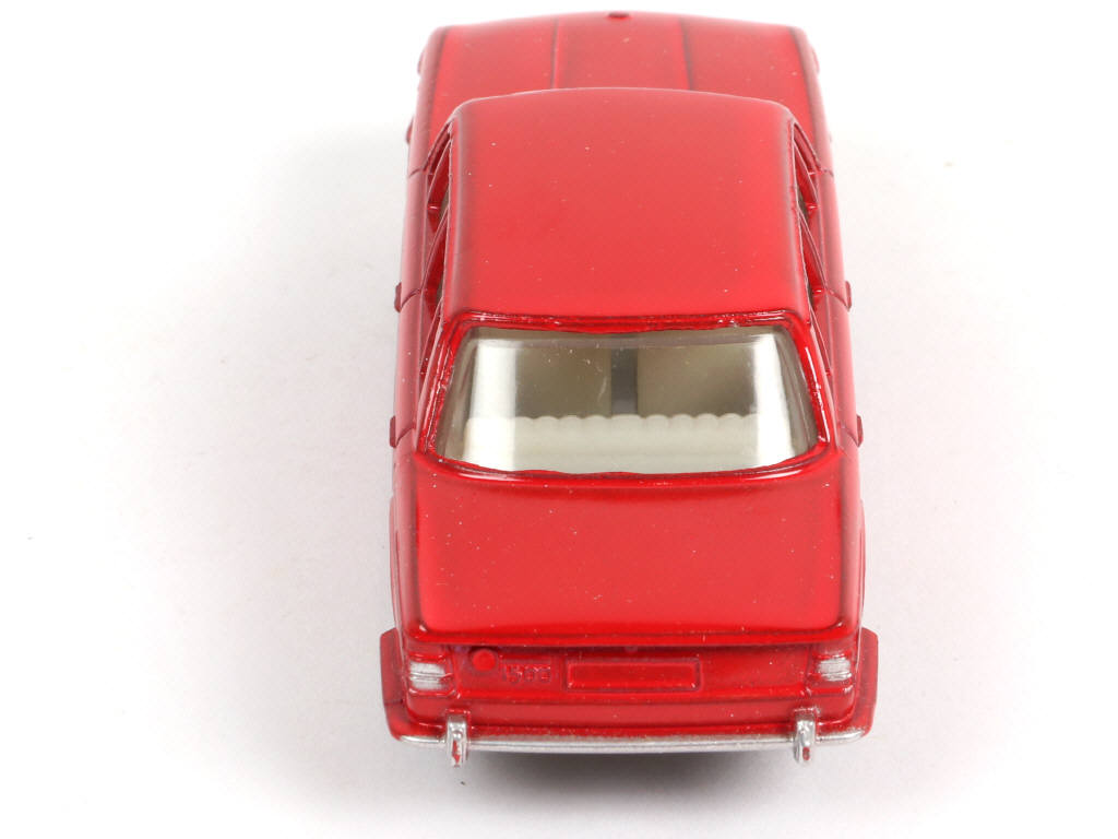 Lot 346 - DINKY TOYS (FRANCE) Série POCH (1)