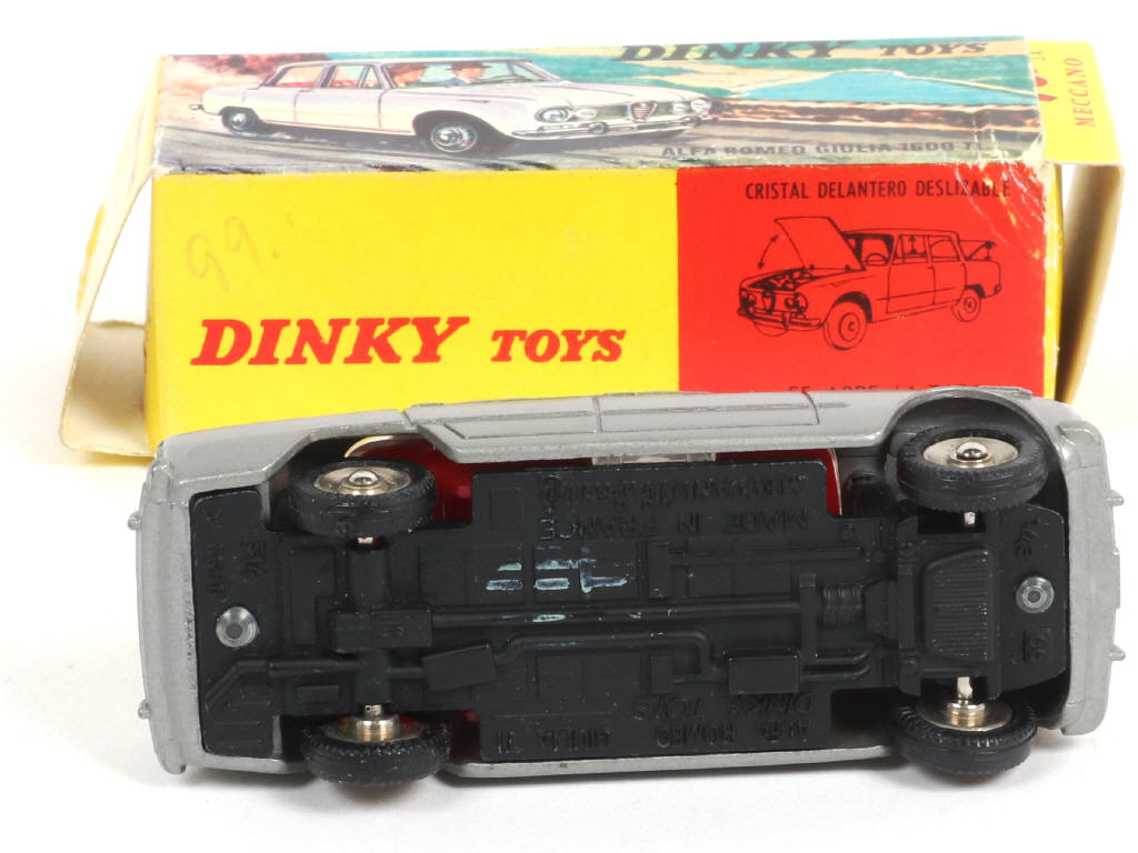 Lot 345 - DINKY TOYS (FRANCE) Série POCH (1)