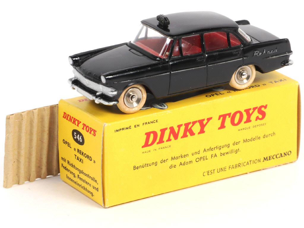 Lot 496 - DINKY TOYS (FRANCE) (1)