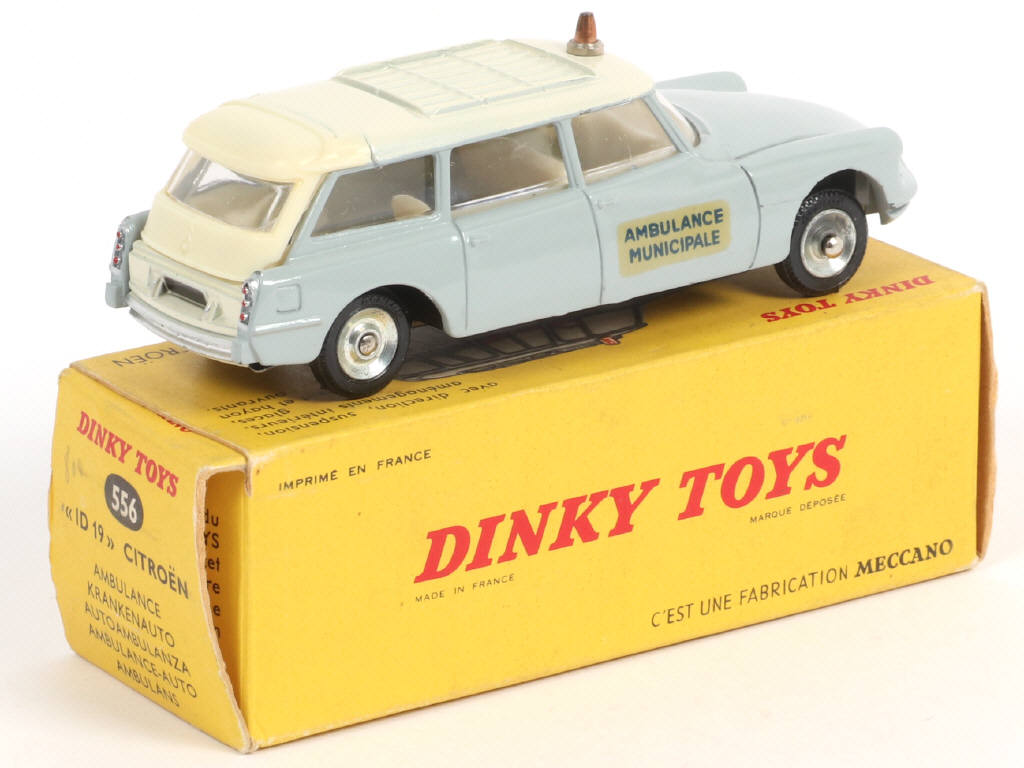 Lot 412 - DINKY TOYS (FRANCE) (1)