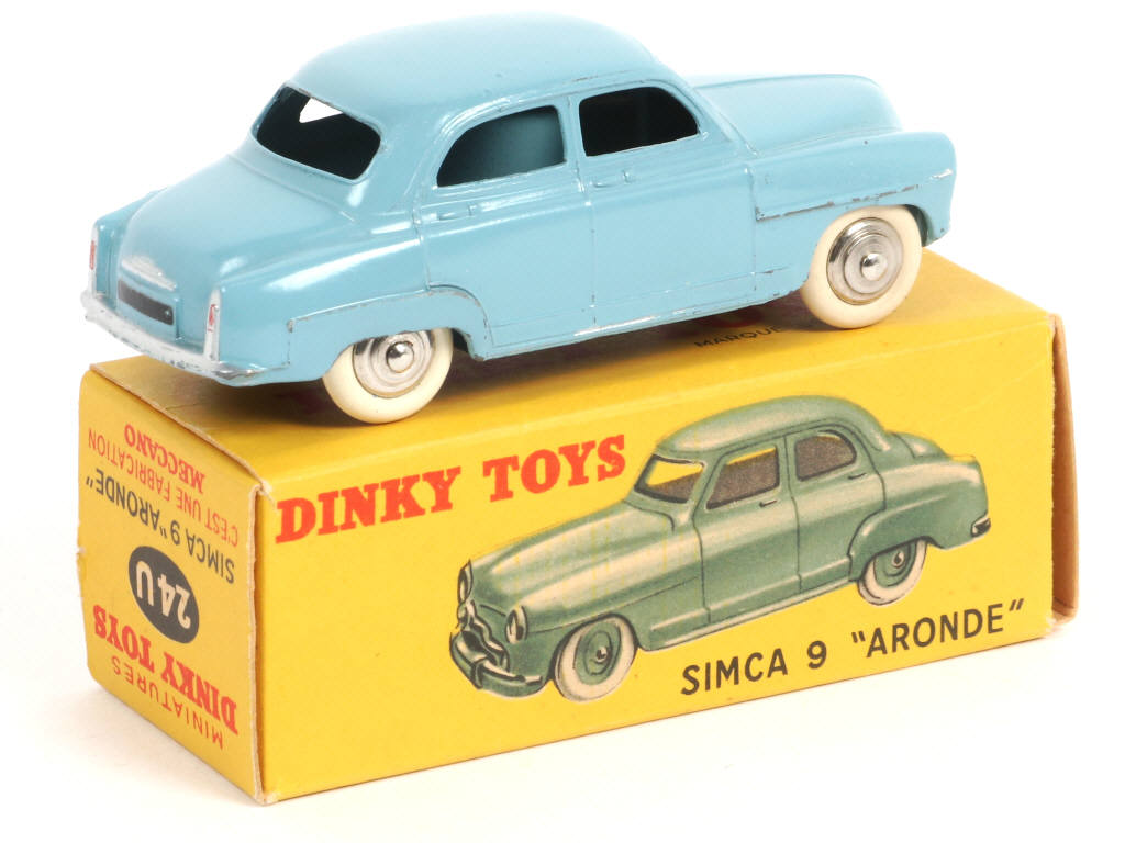 Lot 437 - DINKY TOYS (FRANCE) (1)