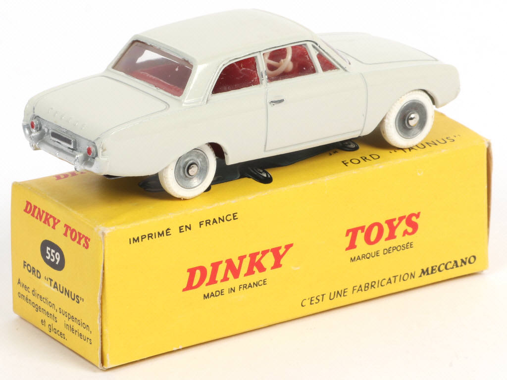 Lot 497 - DINKY TOYS (FRANCE) (1)