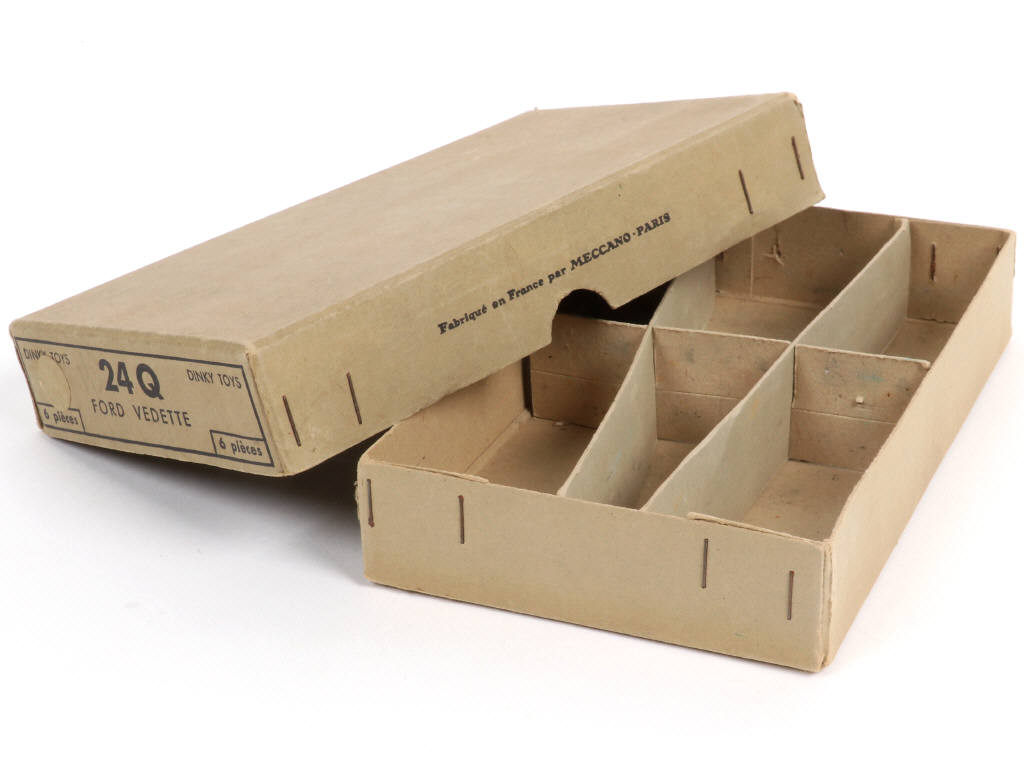 Lot 378 - DINKY TOYS (FRANCE) (2)