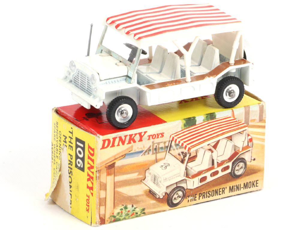 Lot 632 - DINKY TOYS (GB) (1)