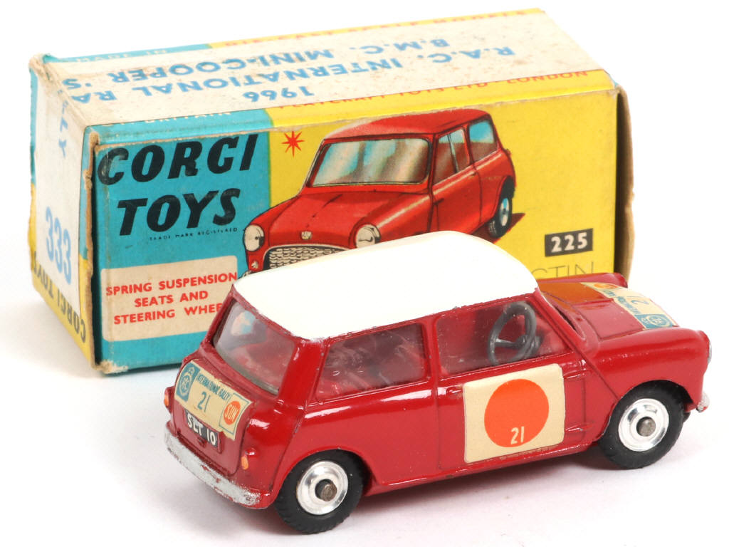 Lot 198 - CORGI TOYS (GB) (1)