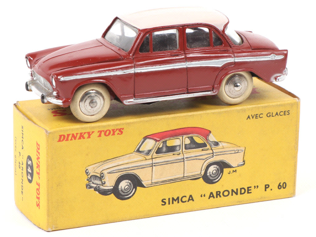 Lot 473 - DINKY TOYS (FRANCE) (1)