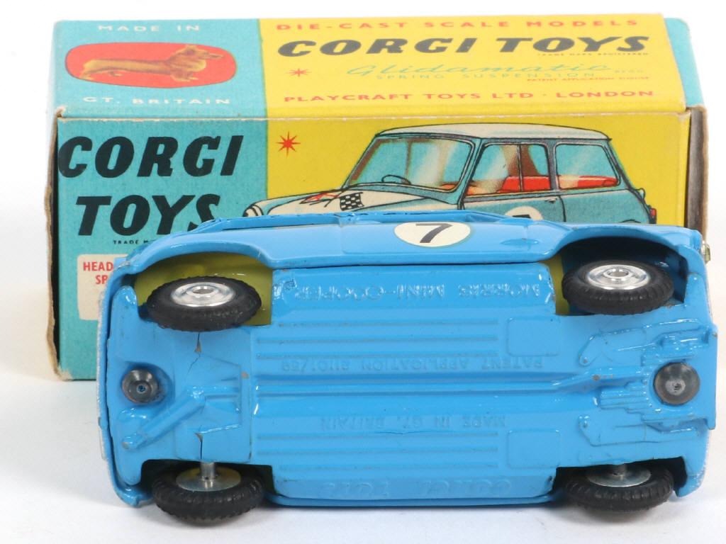 Lot 192 - CORGI TOYS (GB) (1)