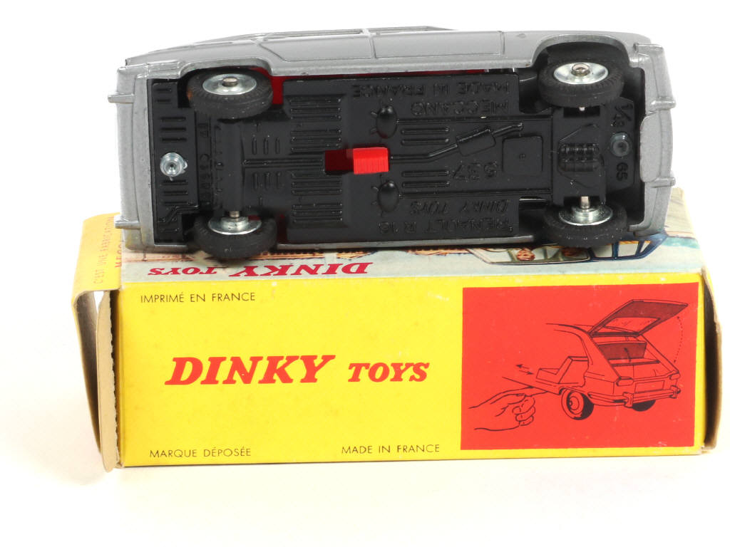 Lot 459 - DINKY TOYS (FRANCE) (1)
