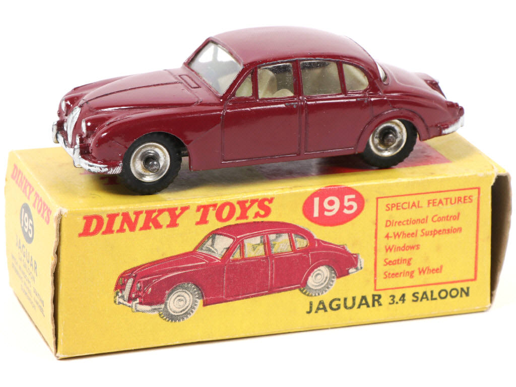 Lot 612 - DINKY TOYS (GB) (1)