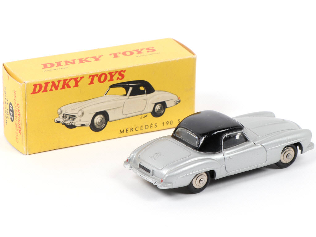 Lot 420 - DINKY TOYS (FRANCE) (1)