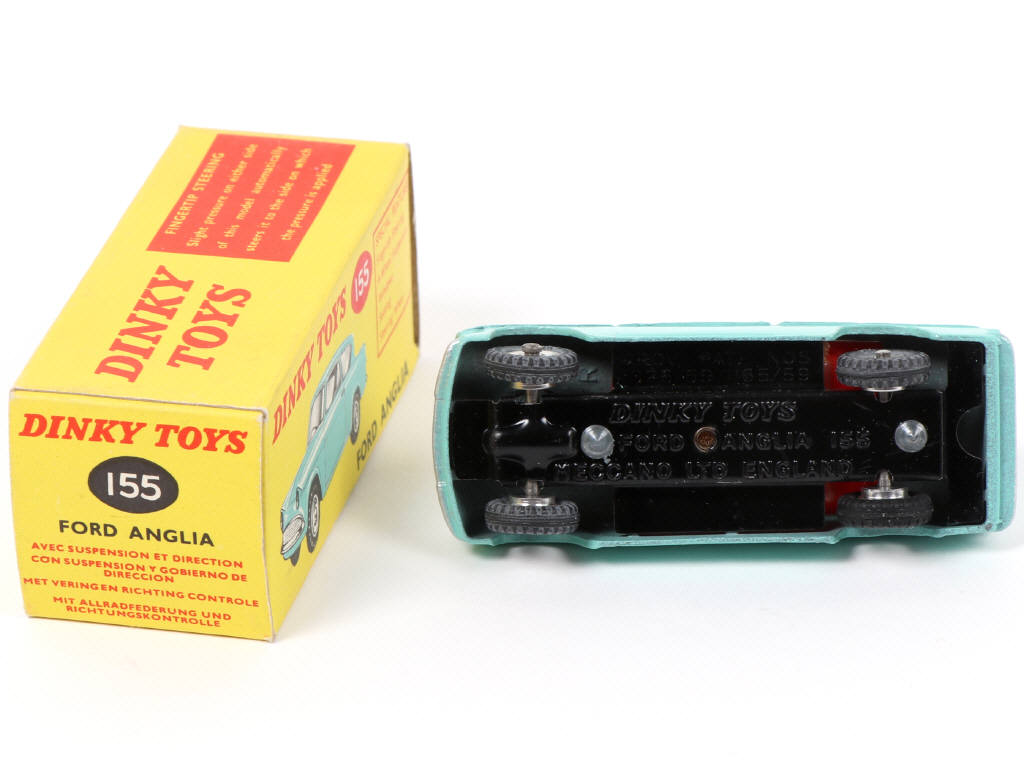 Lot 613 - DINKY TOYS (GB) (1)