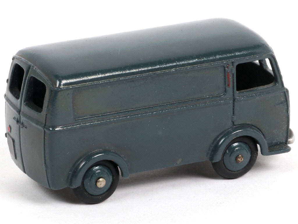 Lot 516 - DINKY TOYS (FRANCE) (1)
