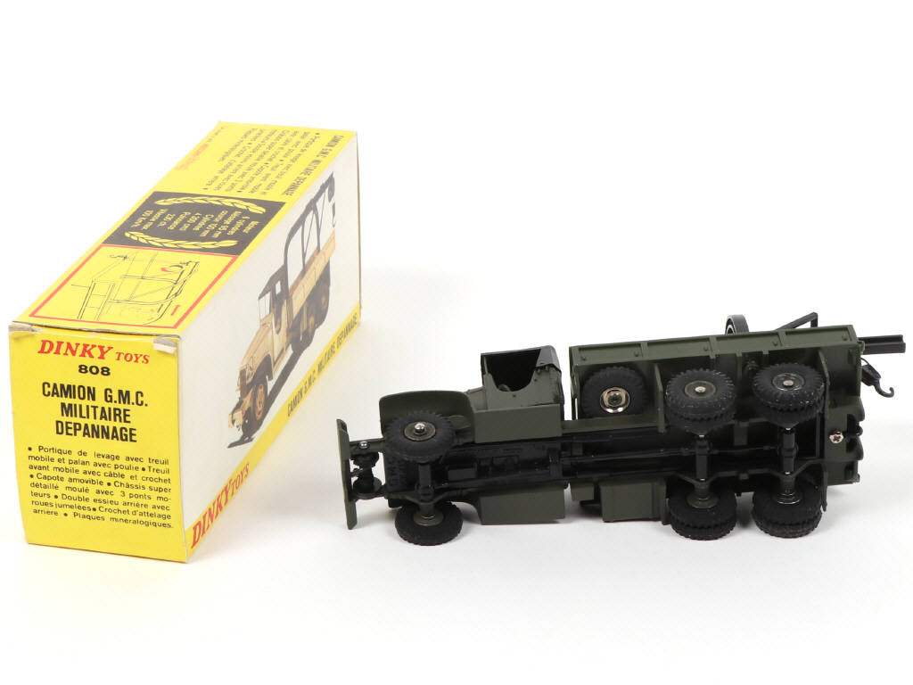 Lot 546 - DINKY TOYS (FRANCE) (1)