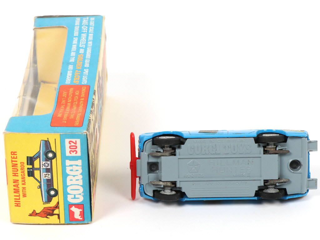 Lot 180 - CORGI TOYS (GB) (1)