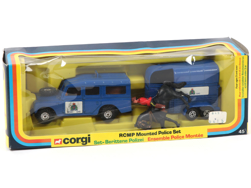 Lot 207 - CORGI TOYS (GB) (1)