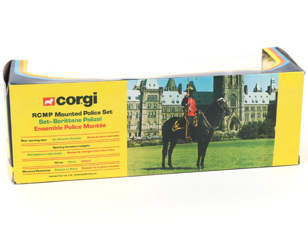 Lot 207 - CORGI TOYS (GB) (1)