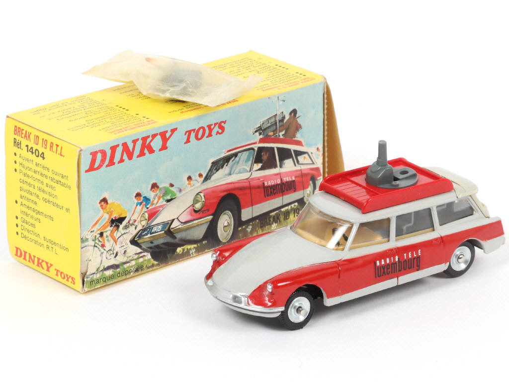 Lot 414 - DINKY TOYS (FRANCE) (1)