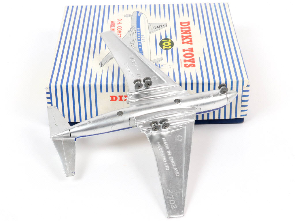 Lot 652 - DINKY TOYS (GB) (1)