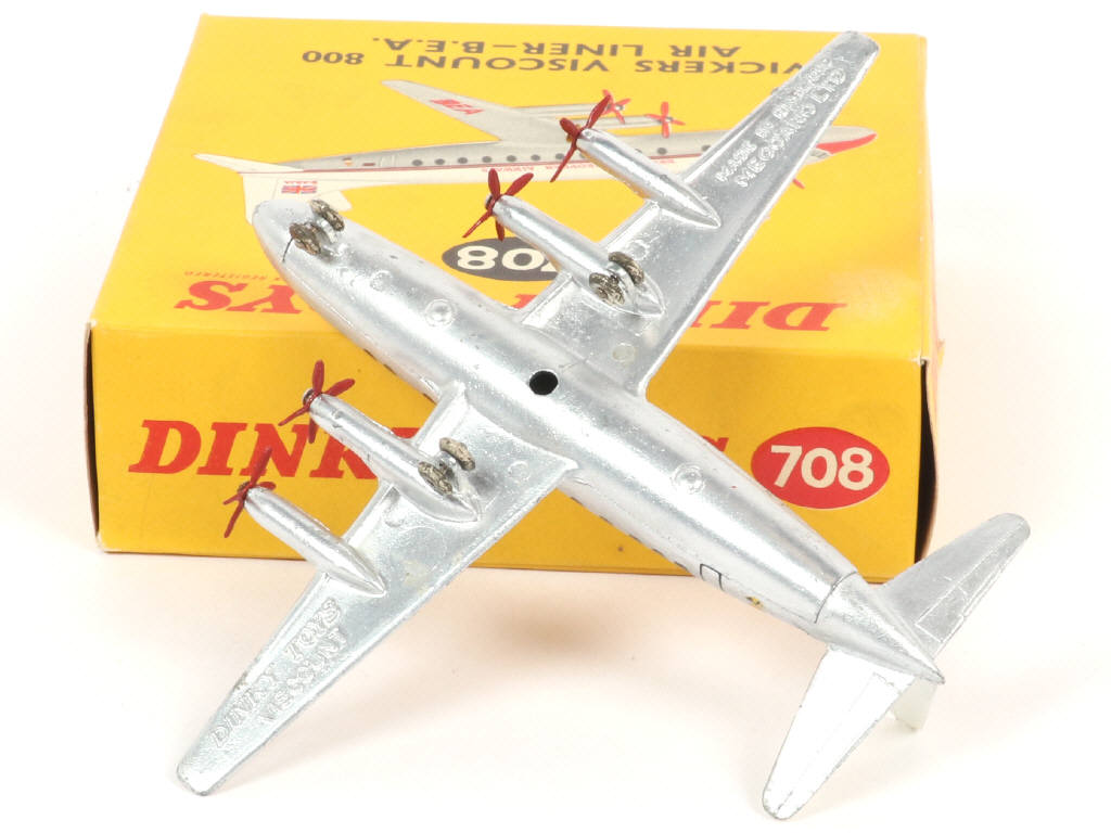 Lot 653 - DINKY TOYS (GB) (1)