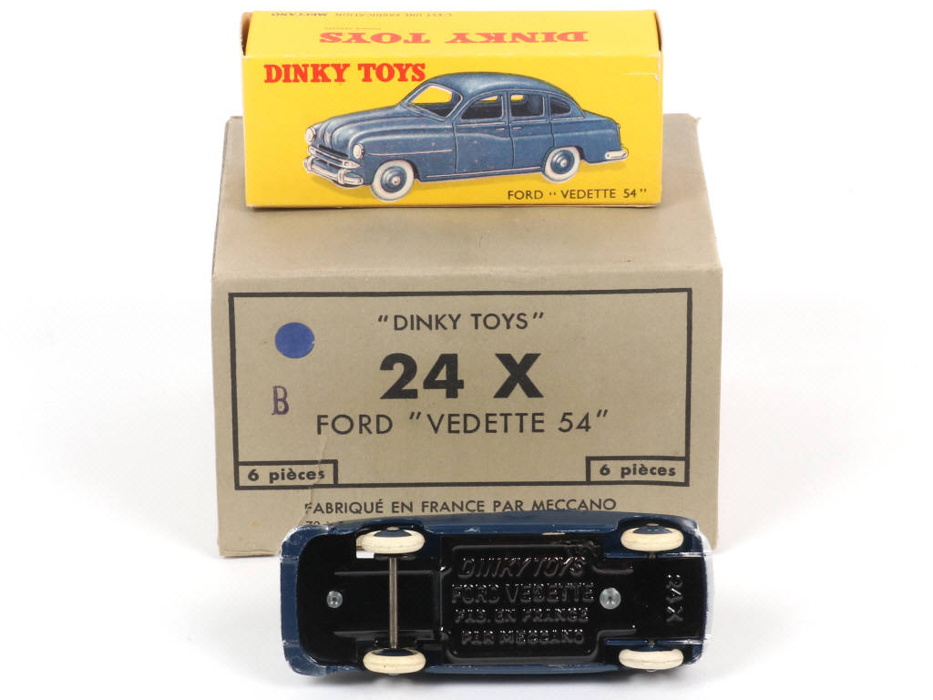 Lot 443 - DINKY TOYS (FRANCE) (2)