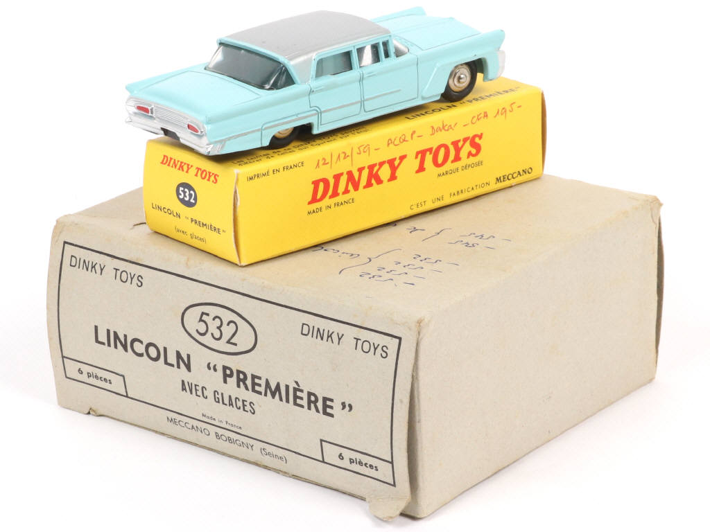Lot 508 - DINKY TOYS (FRANCE) (2)