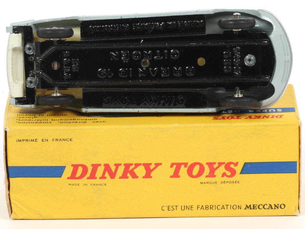 Lot 413 - DINKY TOYS (FRANCE) (1)