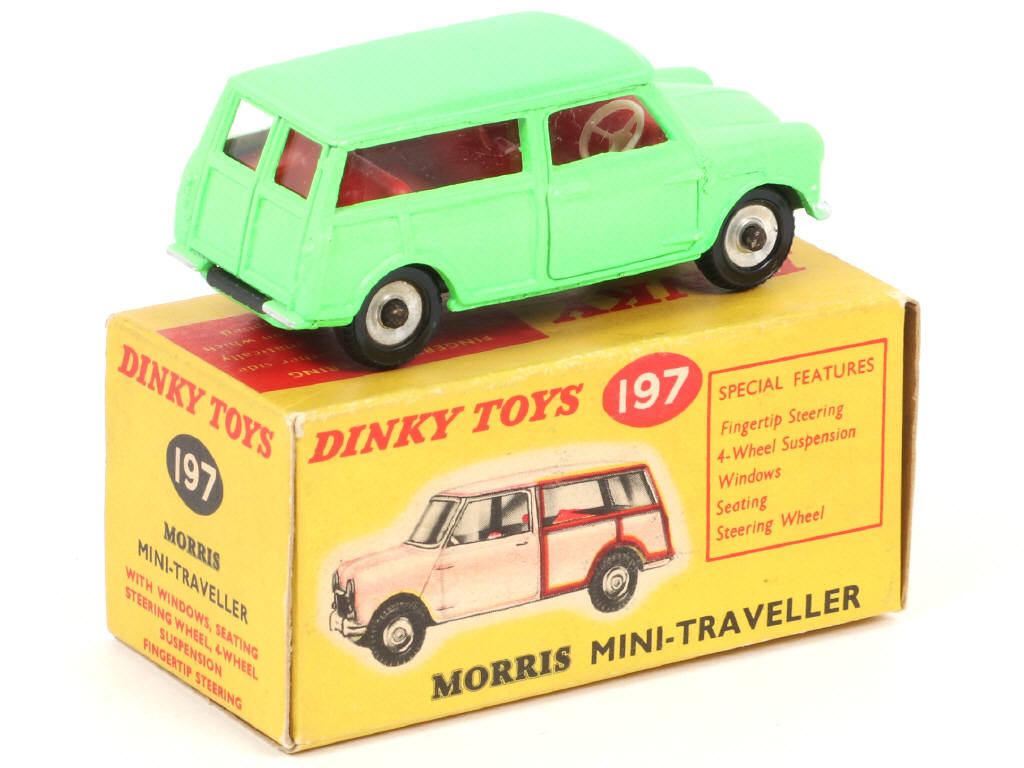 Lot 624 - DINKY TOYS (GB) (1)
