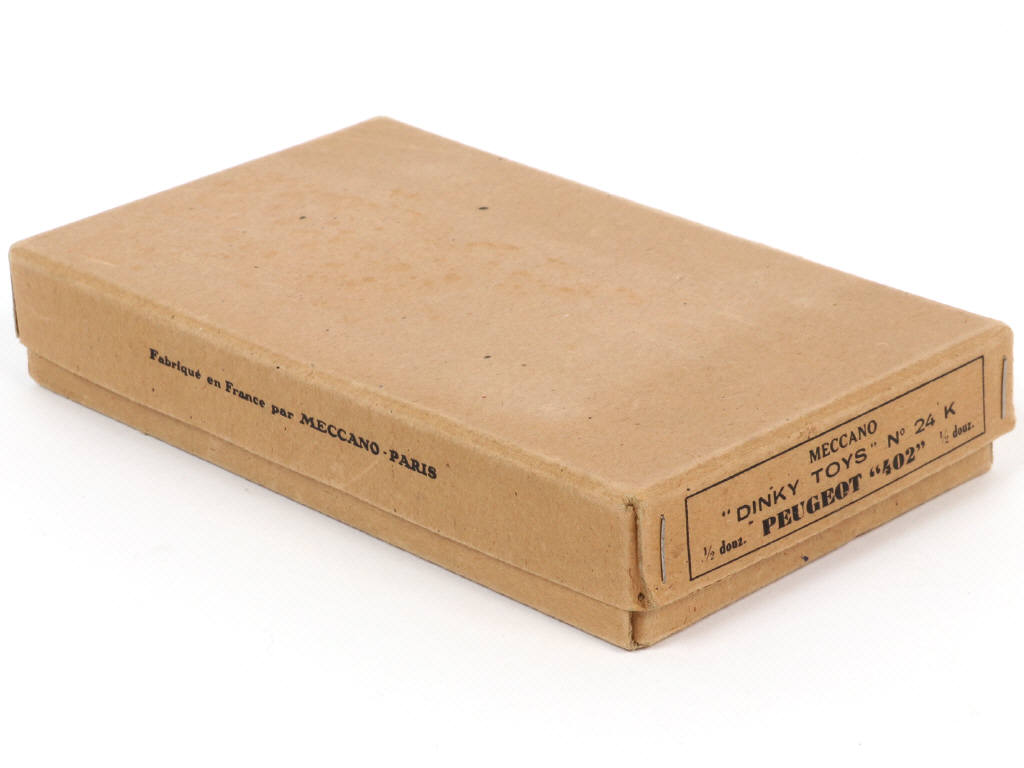 Lot 355 - DINKY TOYS (FRANCE) (1)