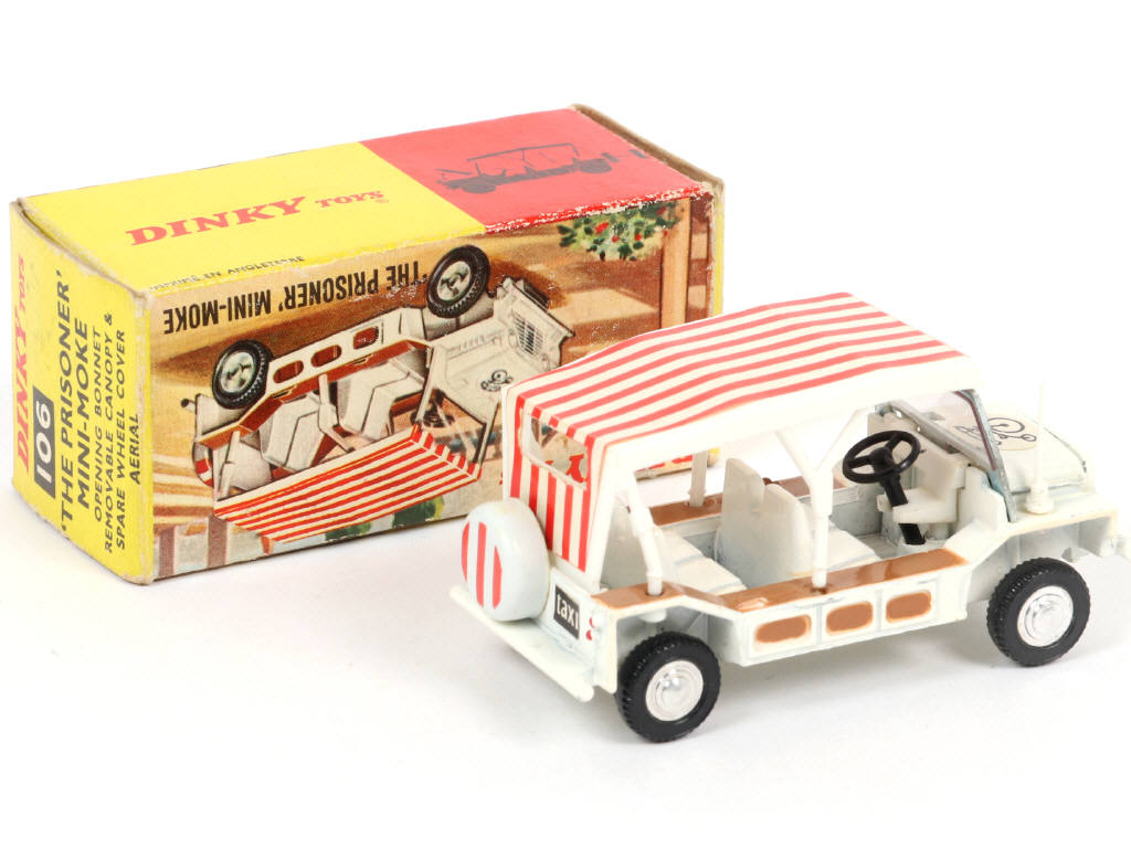 Lot 631 - DINKY TOYS (GB) (1)