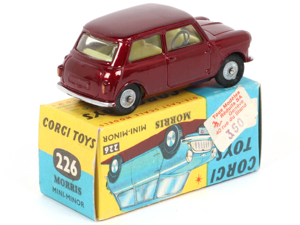 Lot 187 - CORGI TOYS (GB) (1)