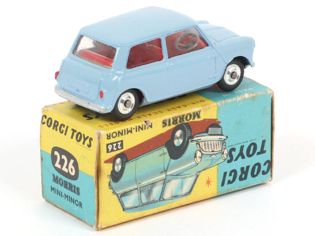 Lot 186 - CORGI TOYS (GB) (1)