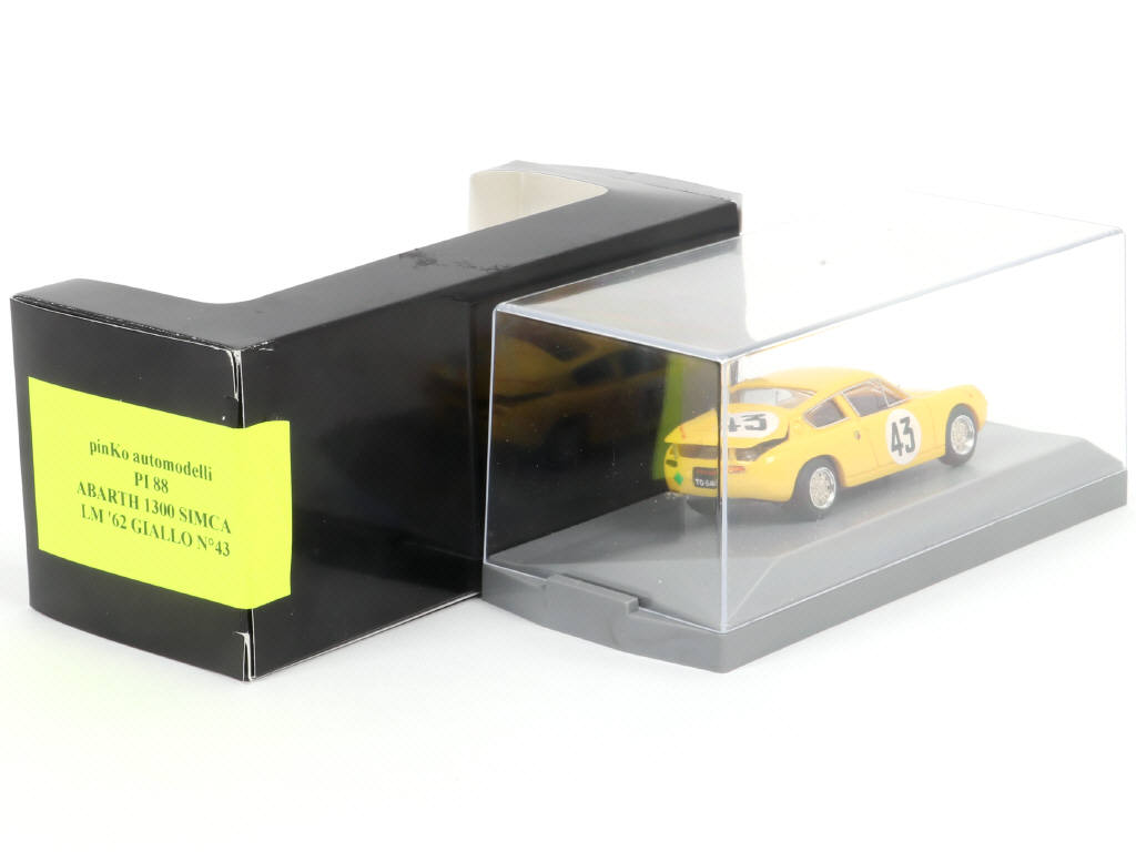 Lot 194 - PINKO (ITALIE) (1)