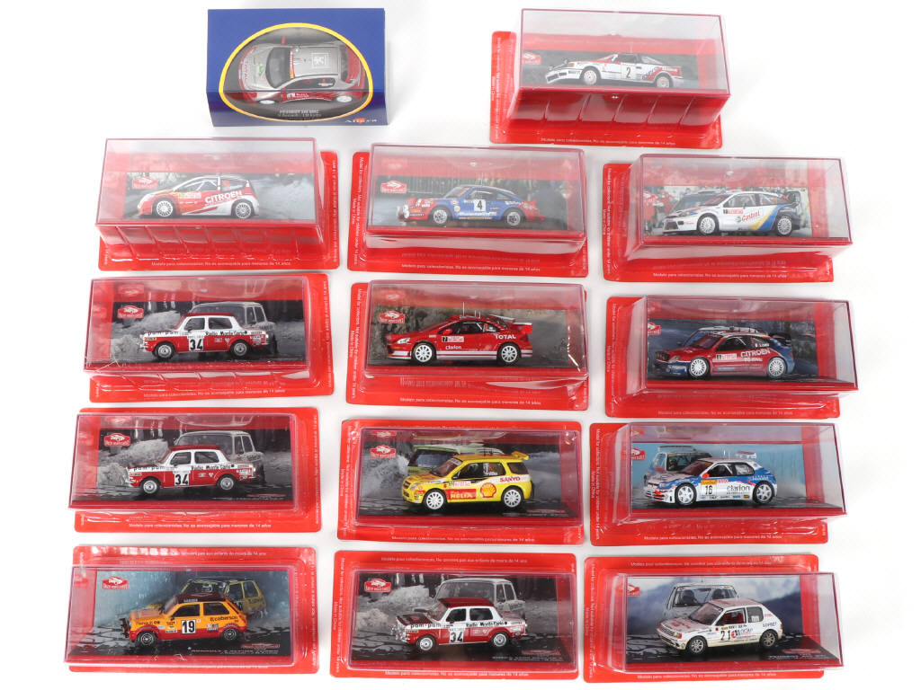 Lot 266 - DIVERS (14)