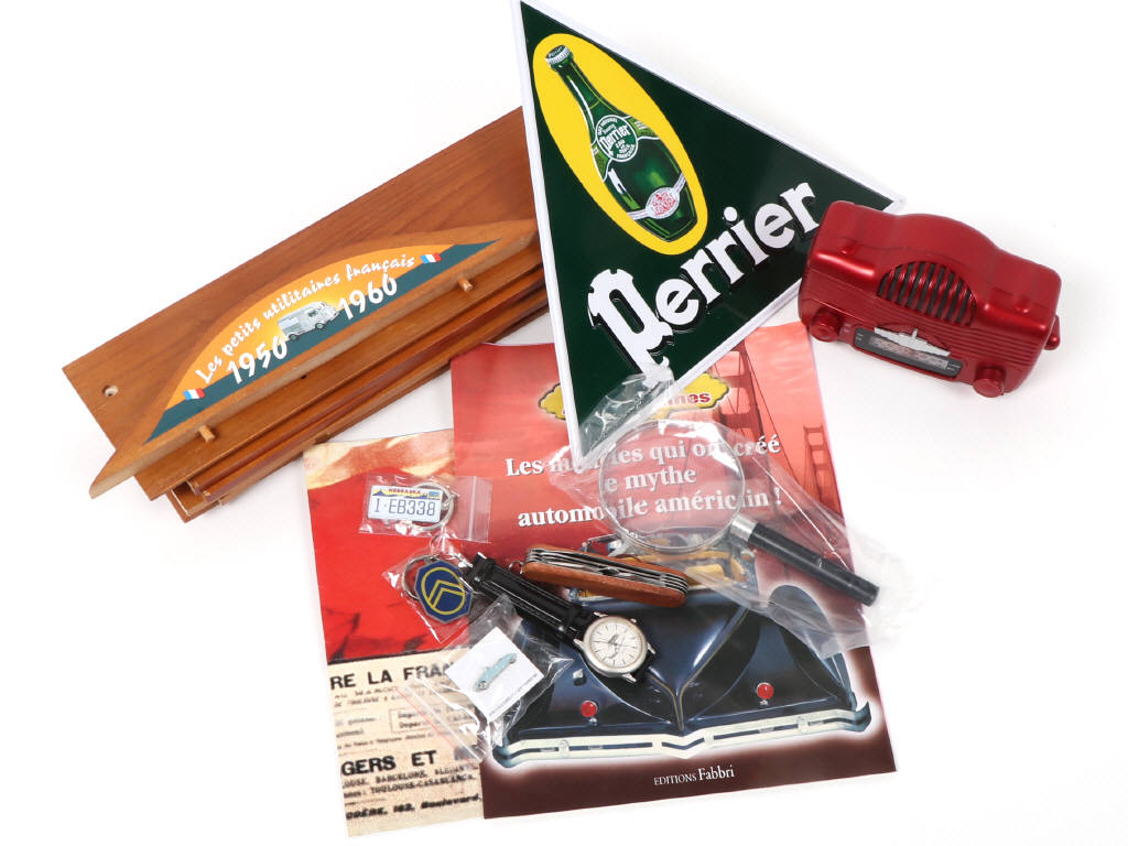 Lot 262 - DIVERS (11)