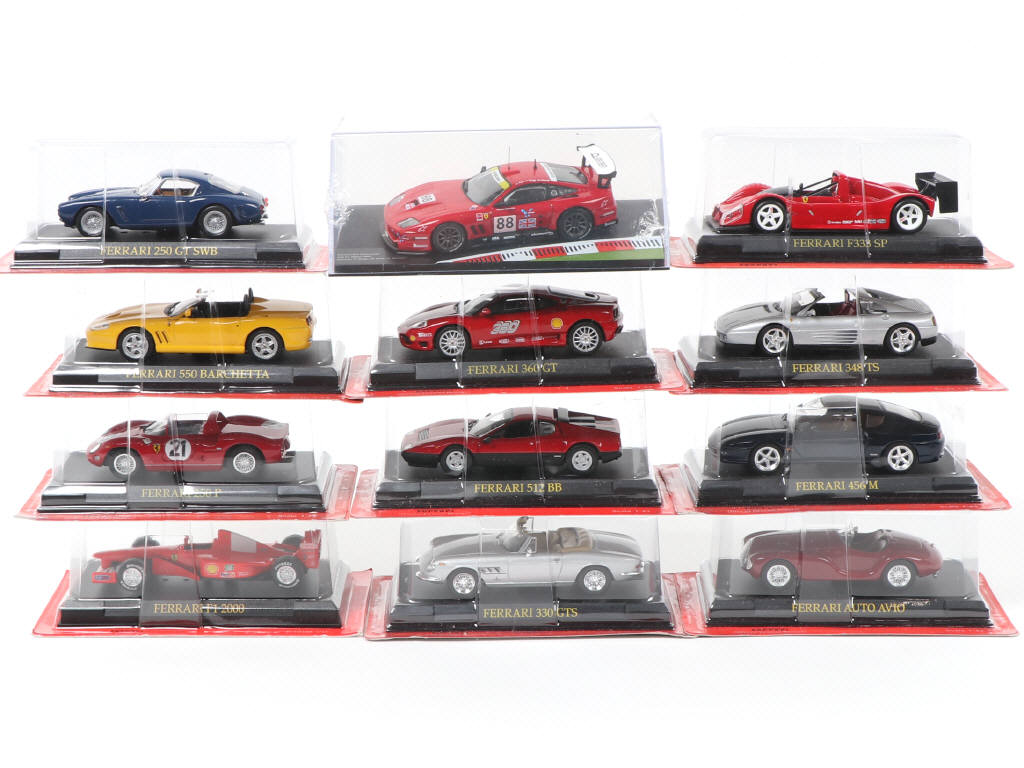 Lot 270 - DIVERS (12)