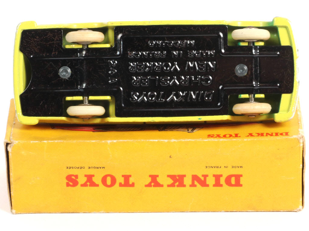 Lot 354 - DINKY TOYS (FRANCE) (1)