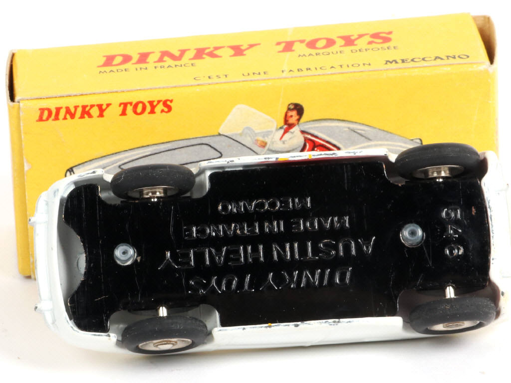 Lot 391 - DINKY TOYS (FRANCE) (1)