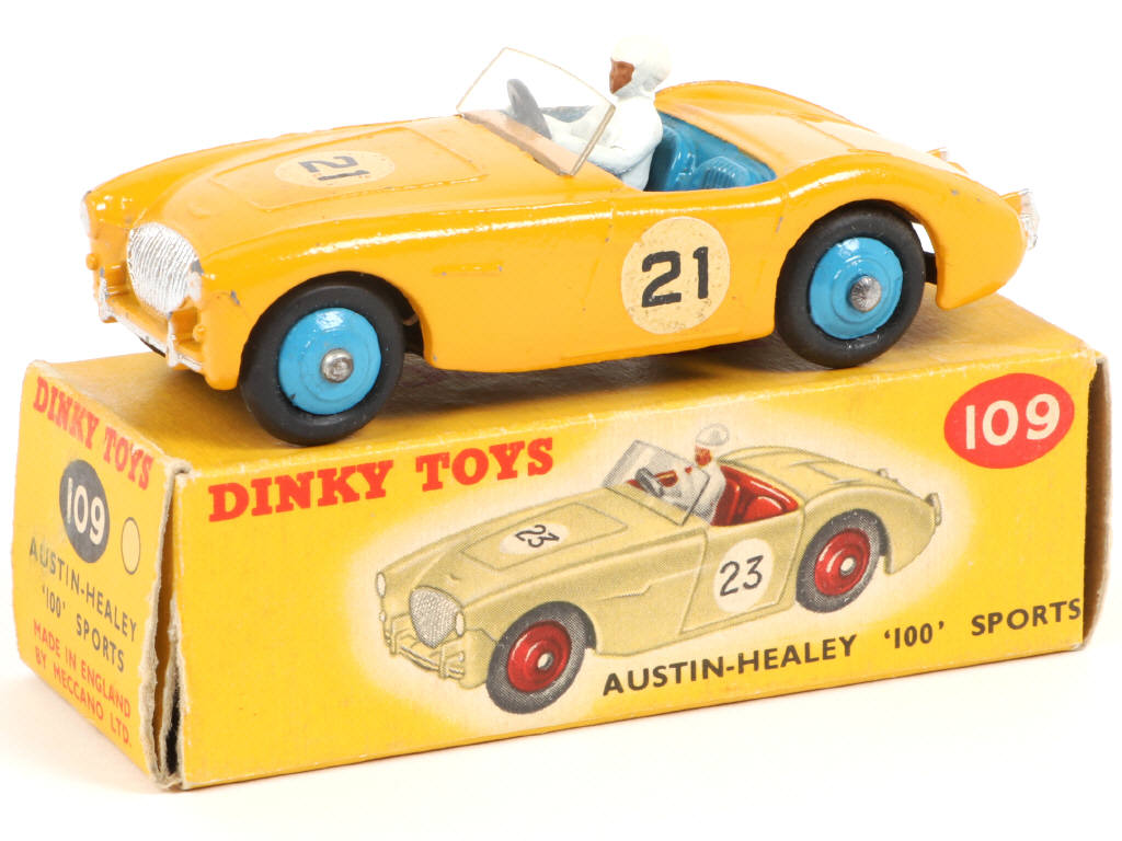 Lot 154 - DINKY TOYS (GB) (1)