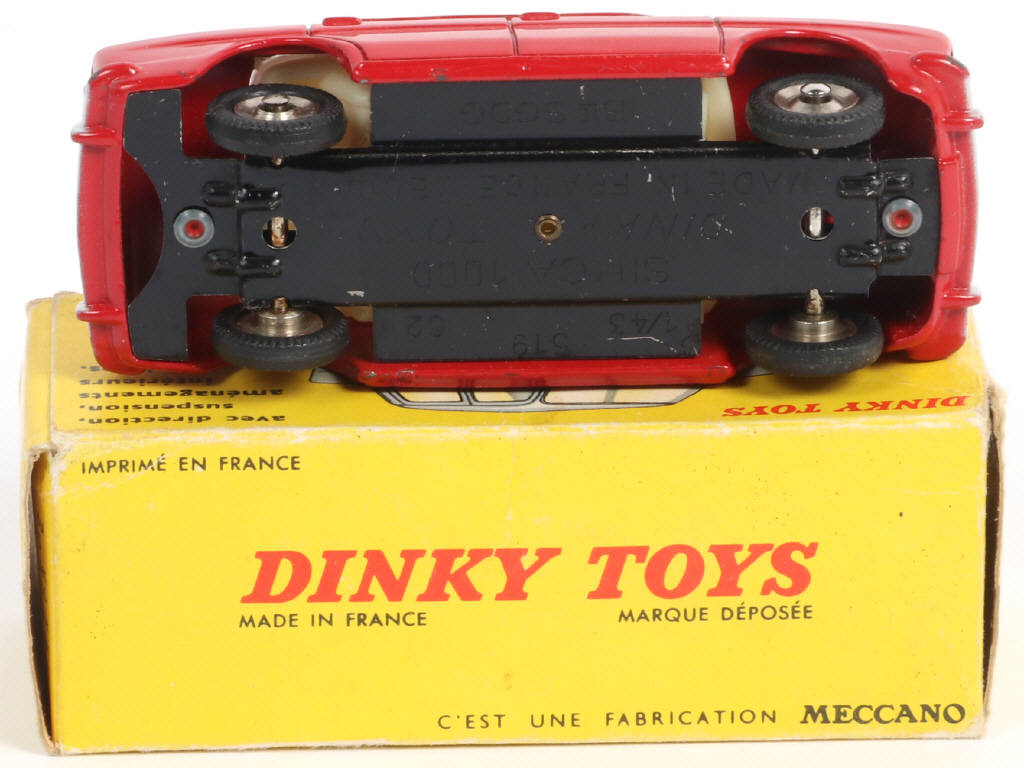Lot 420 - DINKY TOYS (FRANCE) (1)