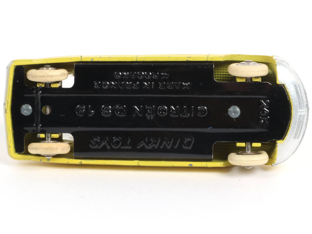 Lot 294 - DINKY TOYS (FRANCE) (1)