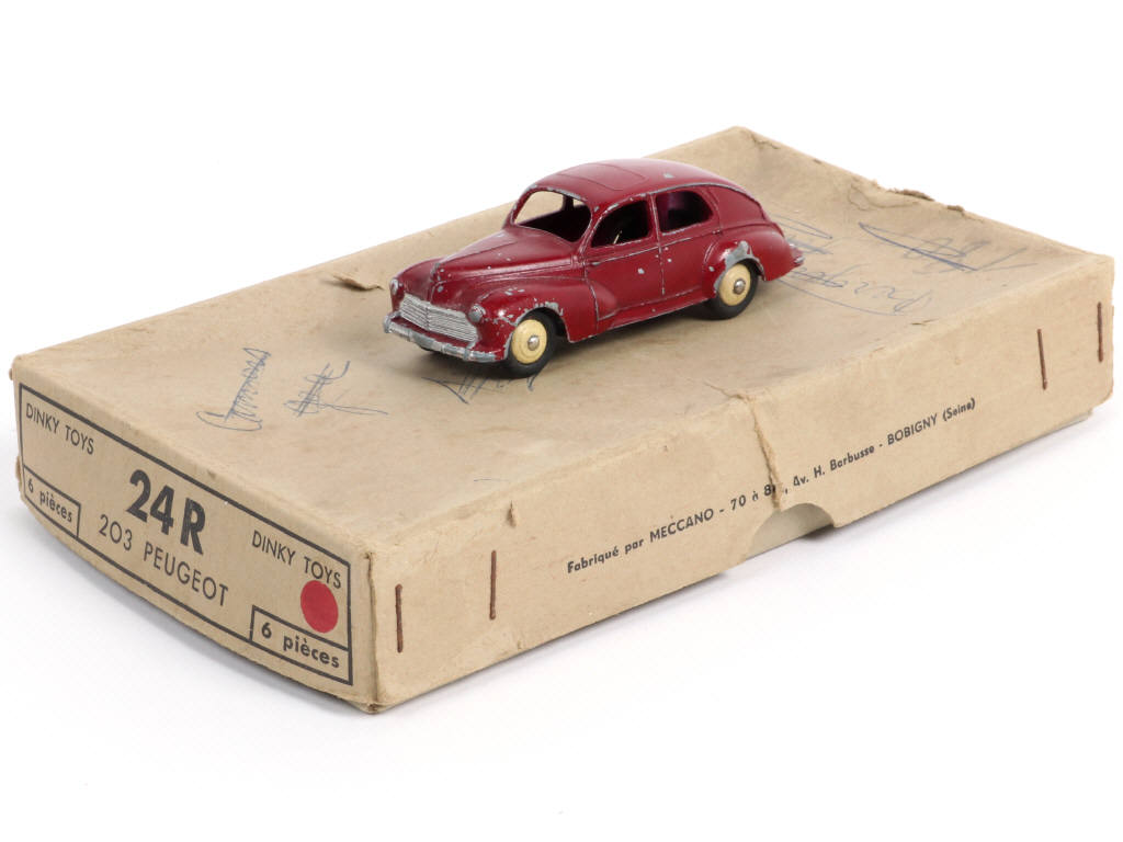 Lot 276 - DINKY TOYS (FRANCE) (2)