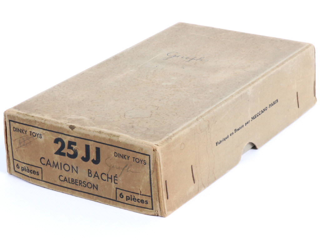 Lot 275 - DINKY TOYS (FRANCE) (1)