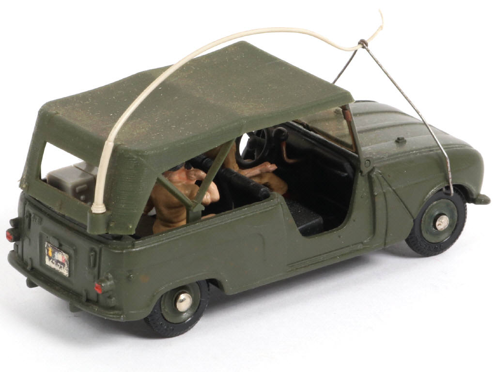 Lot 320 - DINKY TOYS (FRANCE) (1)