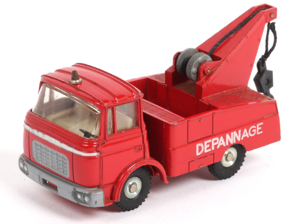 Lot 340 - DINKY TOYS (FRANCE) (1)