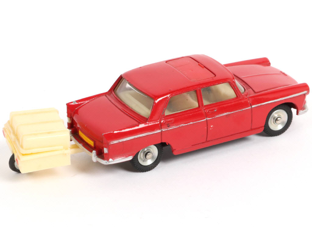 Lot 317 - DINKY TOYS (FRANCE) (1)