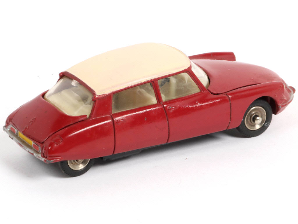 Lot 296 - DINKY TOYS (FRANCE) (1)