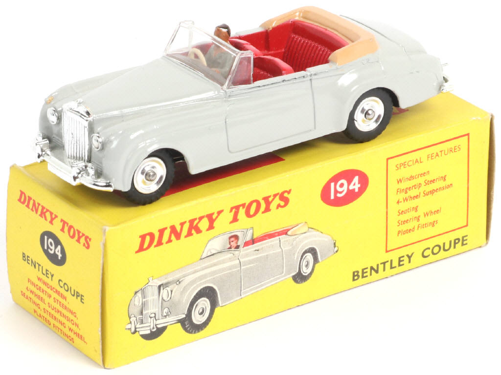 Lot 221 - DINKY TOYS (GB) (1)
