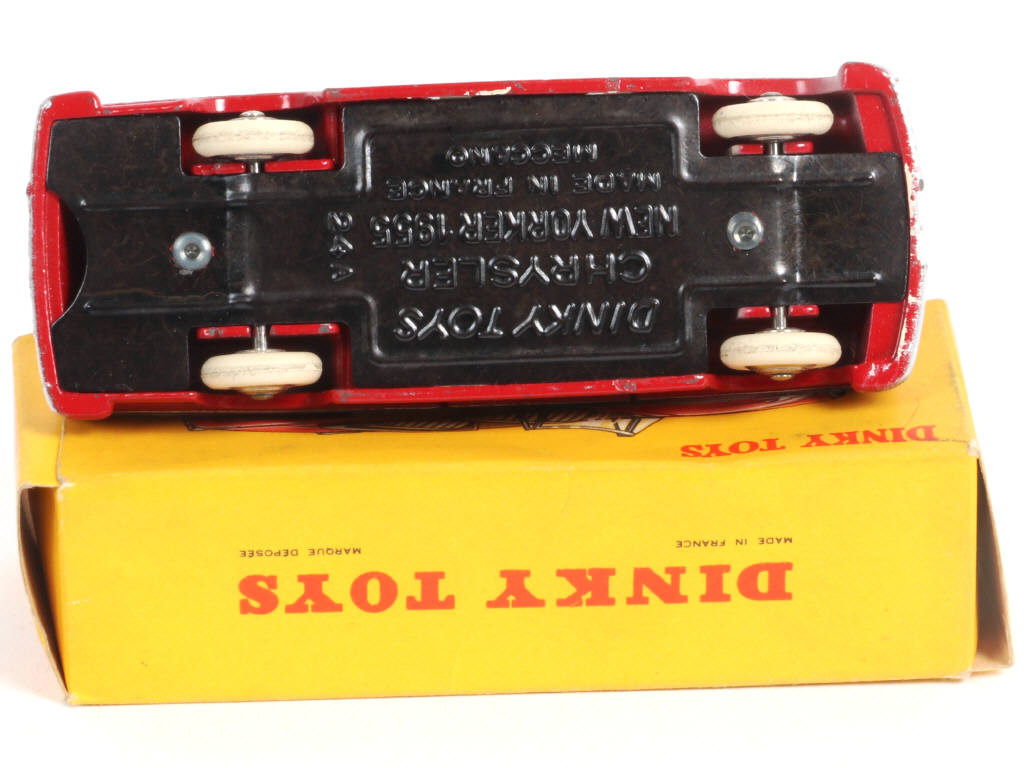 Lot 353 - DINKY TOYS (FRANCE) (1)