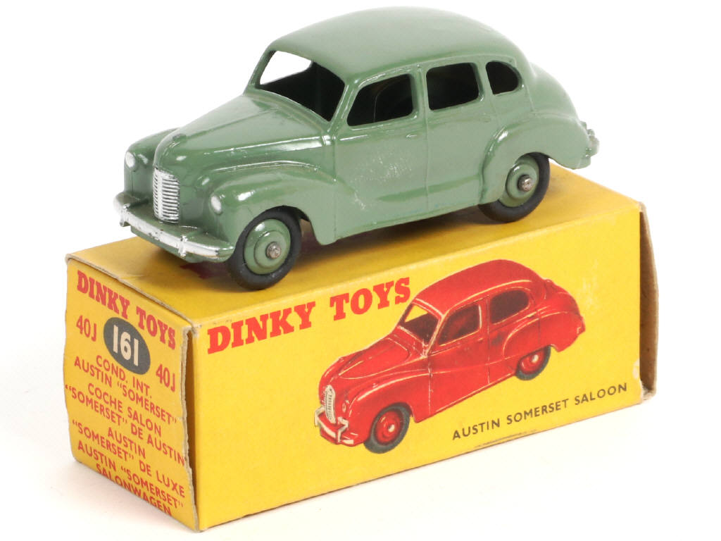 Lot 158 - DINKY TOYS (GB) (1)